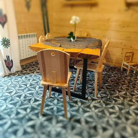 Nyaraló Kunatowka W Zebie Ząb